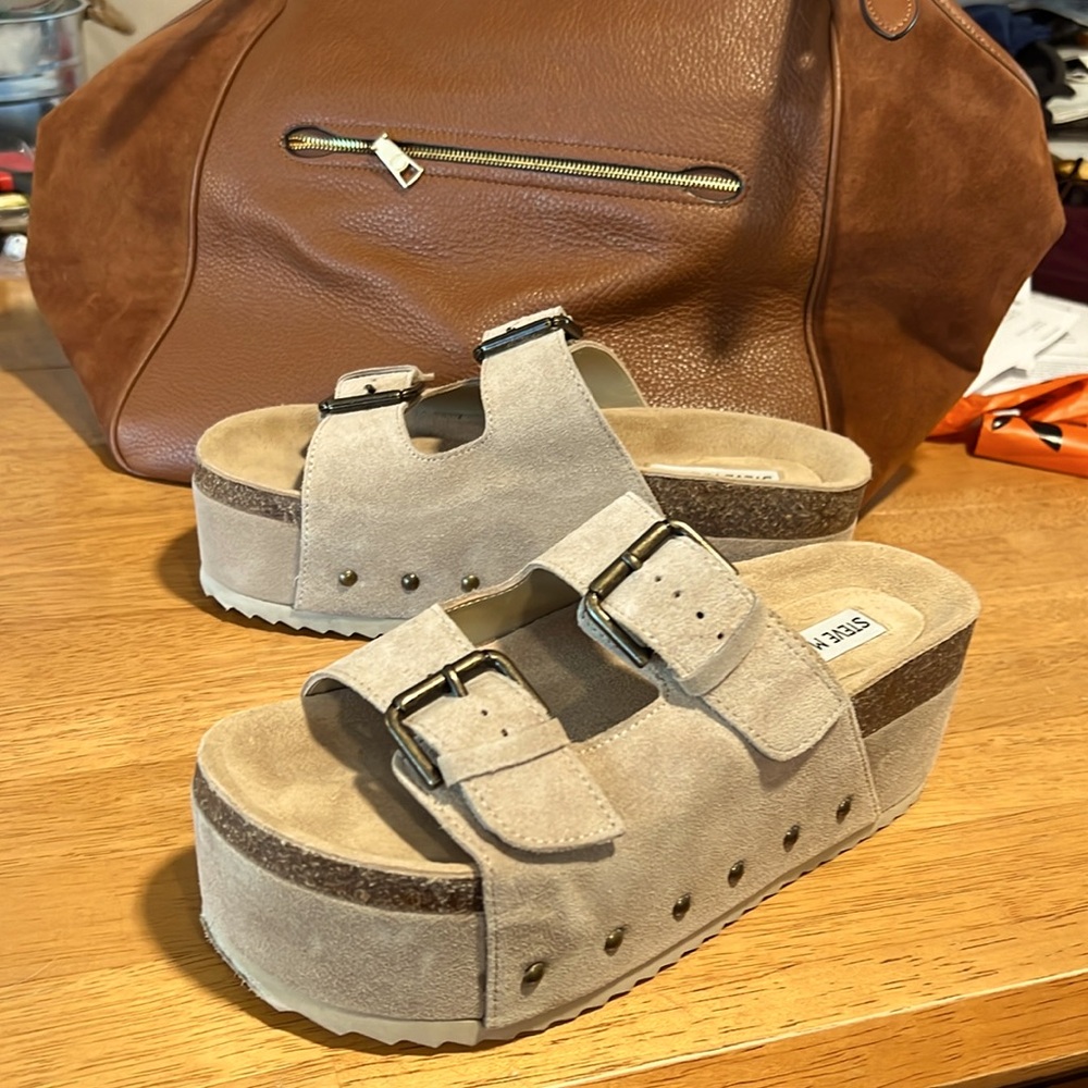Women’s Steve Madden slides